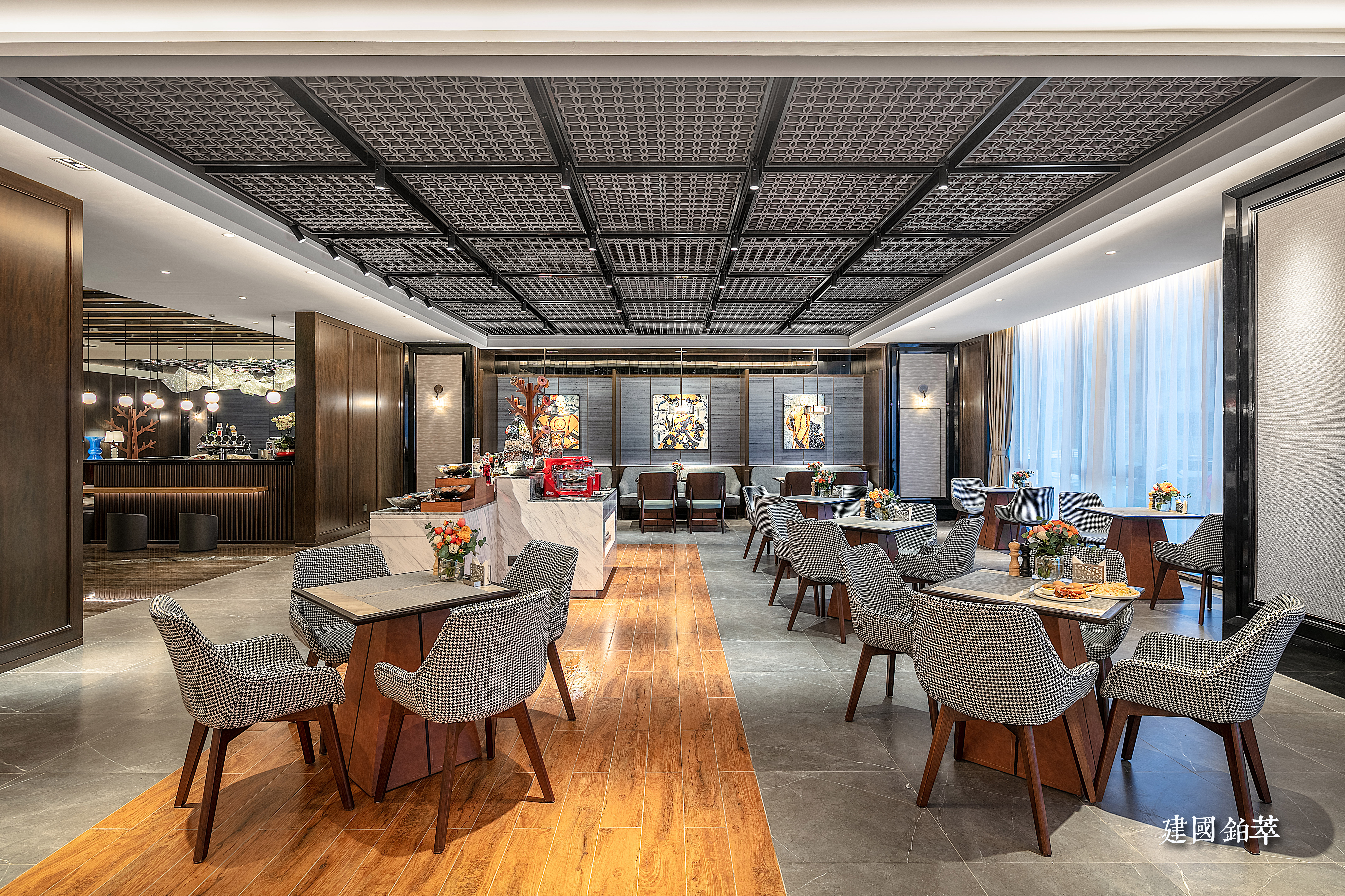 全日制餐厅1.jpg 全日制餐厅1.jpg