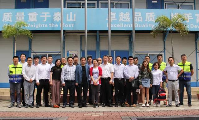 大合影.jpg 大合影.jpg