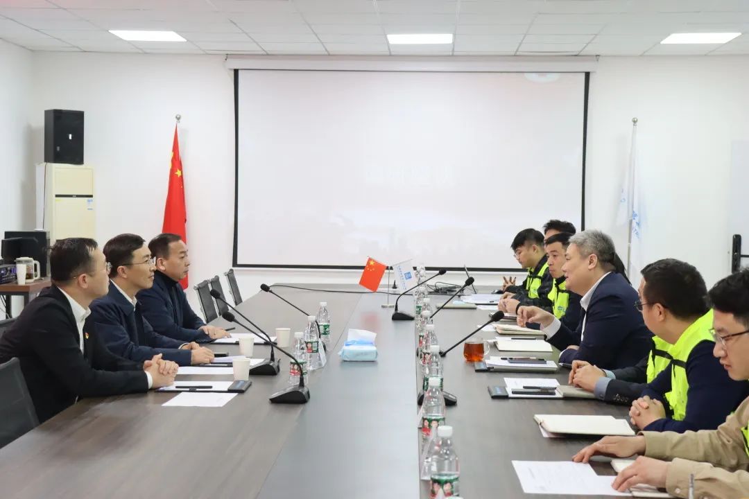 东方.jpg 东方.jpg